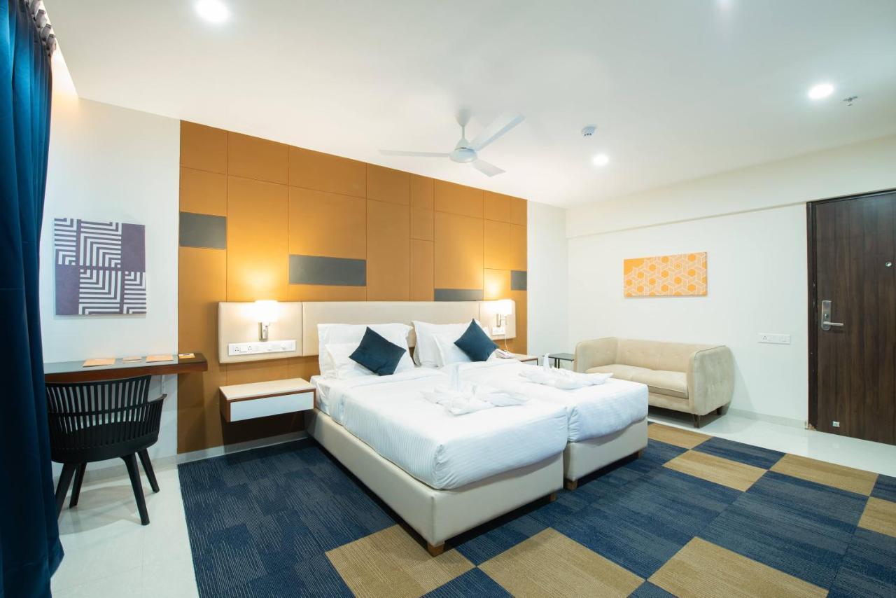 Staybird - B Suite, Business Hotel, Kharadi Hotel Pune